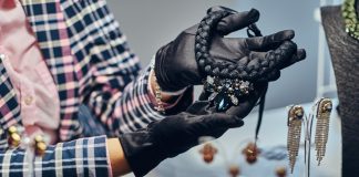 Joias e semijoias têm diferenças de tratamento e materiais