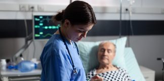 Webinar aborda adoecimento de idosos em Cuidados Paliativos