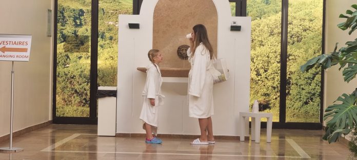 Criança brasileira trata dermatite atópica na França Criança brasileira trata dermatite atópica na França