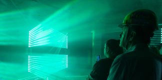 Empresas promovem arte dentro de prédio em construção Empresas promovem arte dentro de prédio em construção