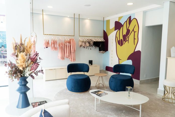 a254d7fd-501e-459d-b4c3-beea0fc23556