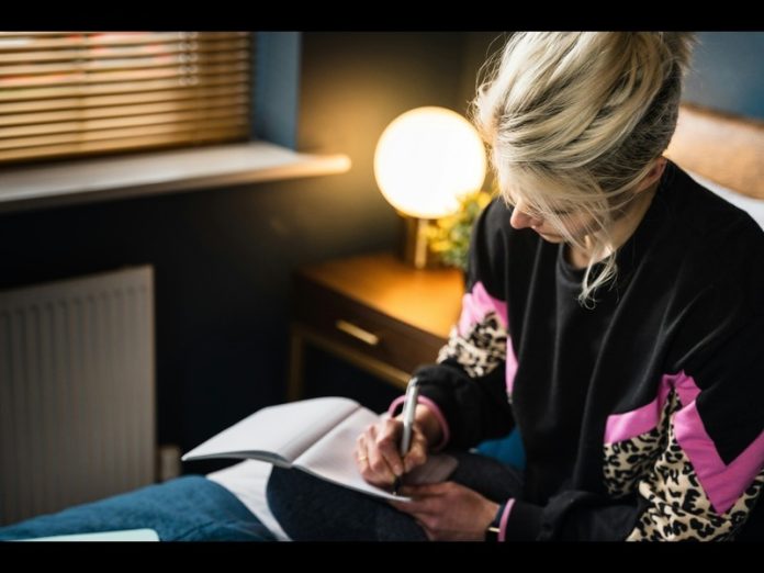 Alexandre Perobelli lança ficção 