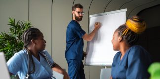 Brasileira comandará consultoria em gestão de saúde nos EUA