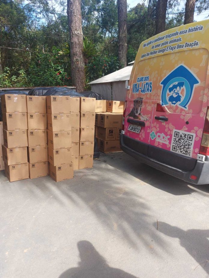 Hill's Pet Nutrition doa mais de uma tonelada de ração para pets do Sul do país Hill's Pet Nutrition doa mais de uma tonelada de ração para pets do Sul do país