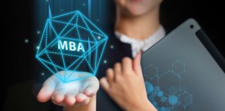 MBA impulsiona carreira de profissionais de TI em meio à alta demanda do setor