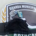 Botucatu: Adolescente é apreendido com drogas em frente à escola em Rubião Júnior