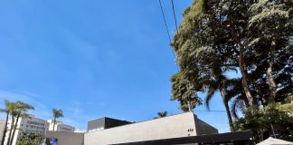 Com experiências, salões movimentam milhões na economia Com experiências, salões movimentam milhões na economia