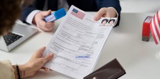 Vistos EB1-A e EB2-NIW são alternativas para brasileiro