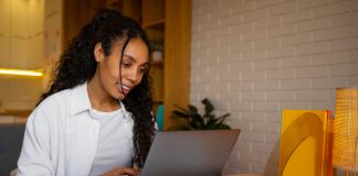 Site UTUA reúne informações financeiras de forma acessível