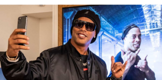 Chip2Go nomeia Ronaldinho Gaúcho embaixador e lança E-Sim