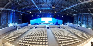 Brindes personalizados se destacam em eventos corporativos