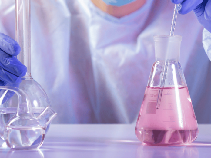 Além das pílulas: como a vitamina B12 melhora a pele Além das pílulas: como a vitamina B12 melhora a pele