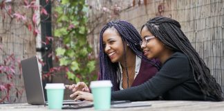 Geração Z domina o mercado: empresas precisam se adaptar Geração Z domina o mercado: empresas precisam se adaptar