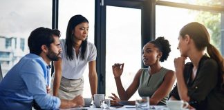 Incerteza econômica desafia crescimento empresarial no país Incerteza econômica desafia crescimento empresarial no país