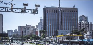 Inteligência artificial contribui para melhoria no trânsito