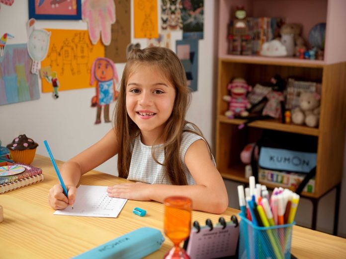 Pedagoga explica como estimular o autodidatismo nas crianças Pedagoga explica como estimular o autodidatismo nas crianças