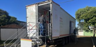 Caminhão itinerante incentiva hábitos saudáveis em SP e MG Caminhão itinerante incentiva hábitos saudáveis em SP e MG