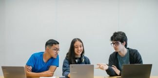 Ação educacional gratuita voltada para estudantes negros está com edital aberto Ação educacional gratuita voltada para estudantes negros está com edital aberto