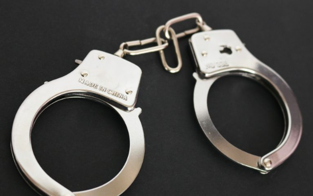 Duas prisões por dívida de pensão alimentícia são registradas em Botucatu no fim de semana