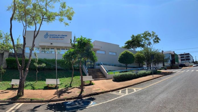 Hospital de Câncer de Ribeirão Preto é referência em odontologia a laser Hospital de Câncer de Ribeirão Preto é referência em odontologia a laser