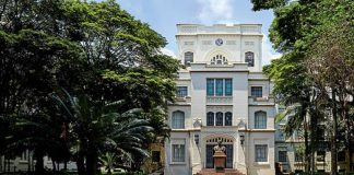 Pós-graduações em Medicina não cumprem carga horária