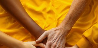 Campanha capta imposto de renda devido para levar recursos a projetos sociais