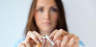 Superação do vício do cigarro é tema de livro na Bienal SP