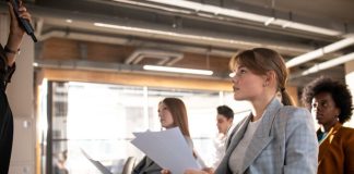 Lifelong learning visa maior educação corporativa Lifelong learning visa maior educação corporativa