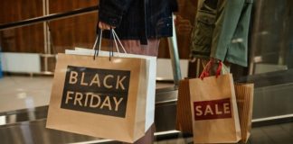 Consciência ao comprar ajuda no orçamento na Black Friday