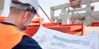 Construtoras investem na contramão do marketing americano Construtoras investem na contramão do marketing americano