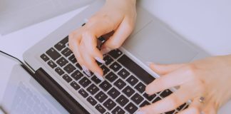 Studybay lança gerador de redação movido por IA Studybay lança gerador de redação movido por IA