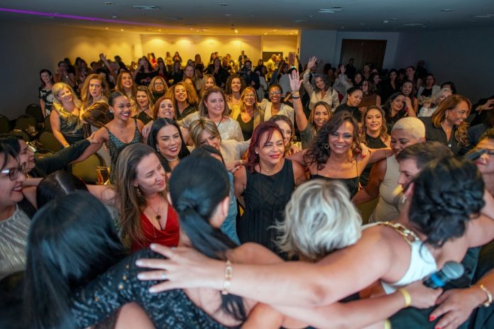 Evento reúne mais de 150 mulheres do setor condominial em São Paulo Evento reúne mais de 150 mulheres do setor condominial em São Paulo