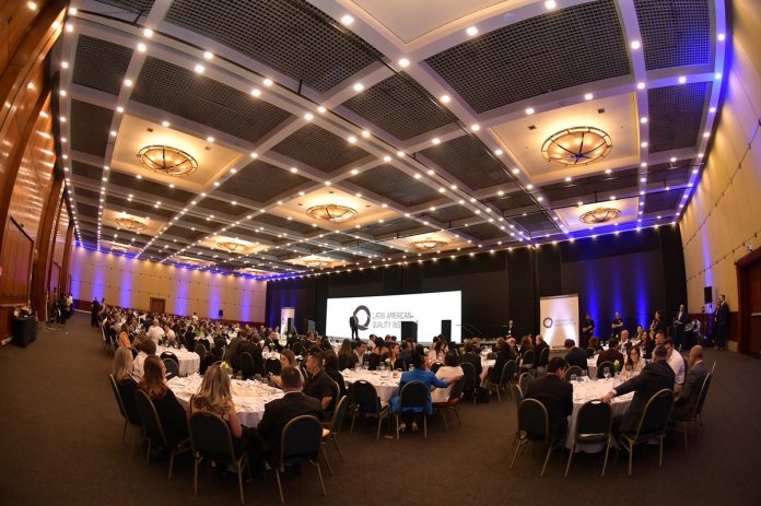 Mudanças climáticas elevam riscos de incêndios na Amazônia Mudanças climáticas elevam riscos de incêndios na Amazônia