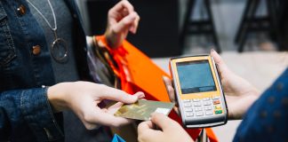 Setor de franquias registra alta de 12,8% no faturamento Setor de franquias registra alta de 12,8% no faturamento