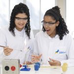 Botucatu se destaca na Olimpíada de Ciência e Tecnologia com alunas finalistas