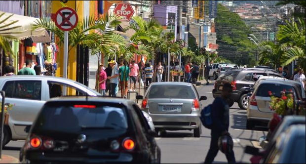 rua-amando-comercio-botucatu-121124