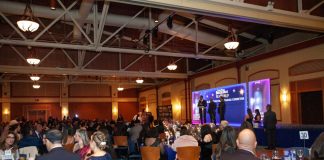 Tudo Para Brasileiros realiza prêmio no SeaWorld em Orlando