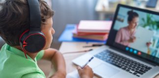 Ensino híbrido ganha destaque no cenário pós-pandemia Ensino híbrido ganha destaque no cenário pós-pandemia