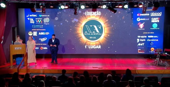 Podcast da Nova Acrópole é eleito o melhor do Brasil Podcast da Nova Acrópole é eleito o melhor do Brasil