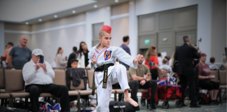 Karatê promove disciplina e confiança infantil