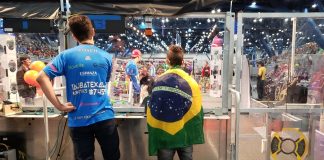 Robótica: Custom Logic apoia projeto de ensino para jovens