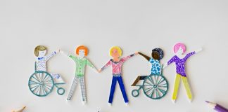 Capacitação de educadores é essencial para inclusão escolar