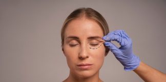 Blefaroplastia é o 3º procedimento mais realizado em 2023