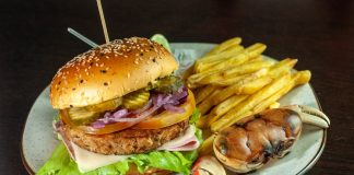 Em Pontal do Paraná tem caranguejo para todos os gostos Em Pontal do Paraná tem caranguejo para todos os gostos