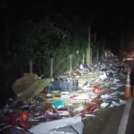 Carga de livros se espalha pela Rodovia Alcides Soares após acidente em Botucatu