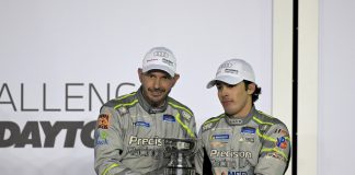 Piloto Celso Neto estreia com pódio em competição nos EUA Piloto Celso Neto estreia com pódio em competição nos EUA