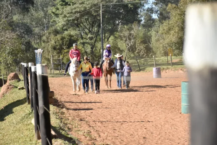 botucatu-projeto-equoterapia-150225