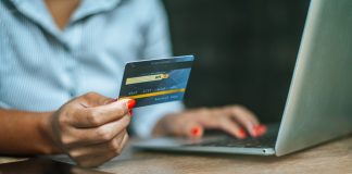 Especialista dá dicas para evitar golpes financeiros no Carnaval