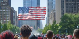 Experiência no exterior é considerada por mais profissionais