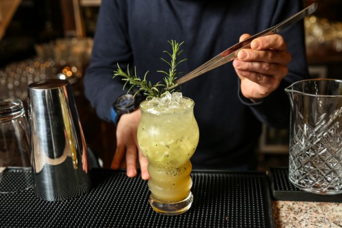 Drinks sem álcool são nova aposta para comemorações Drinks sem álcool são nova aposta para comemorações